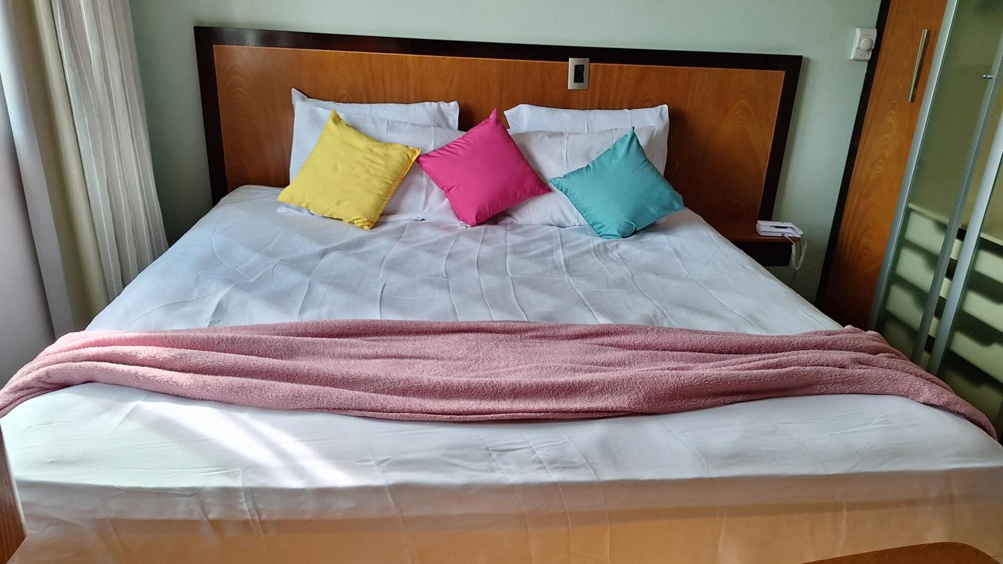 Apartment In Avenida Ibirapuera , Luxuoso , Custo Beneficio